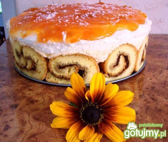 Tort roladowy z bananem