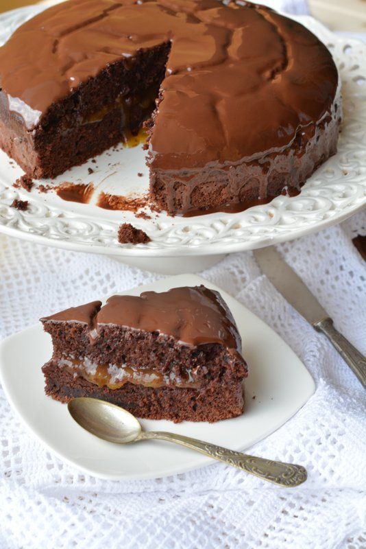 Tort Sachera w wersji wege Tort Sachera w wersji wege