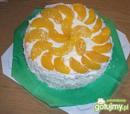 Tort śmietanowy z kokosem i brzoskwiniam