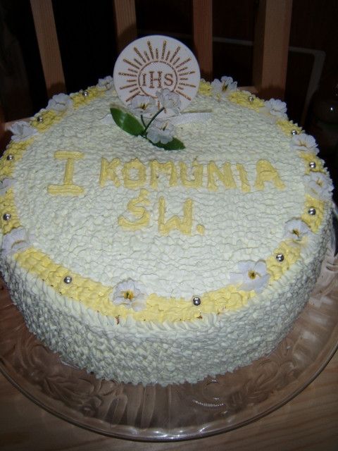 Tort śmietanowy z musem brzoskwiniowym