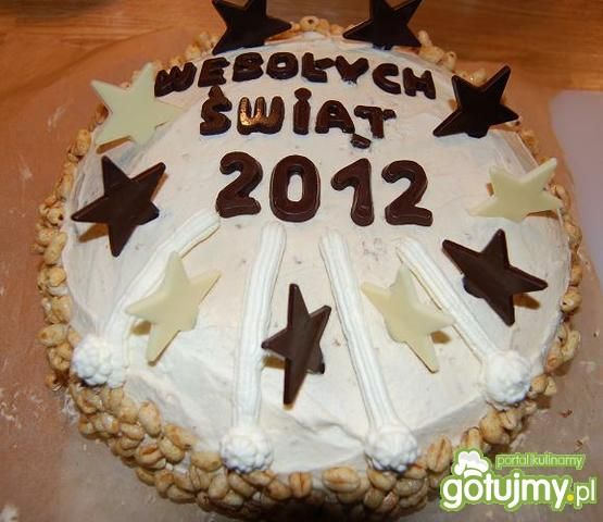 Tort świąteczny z masą śmietankową