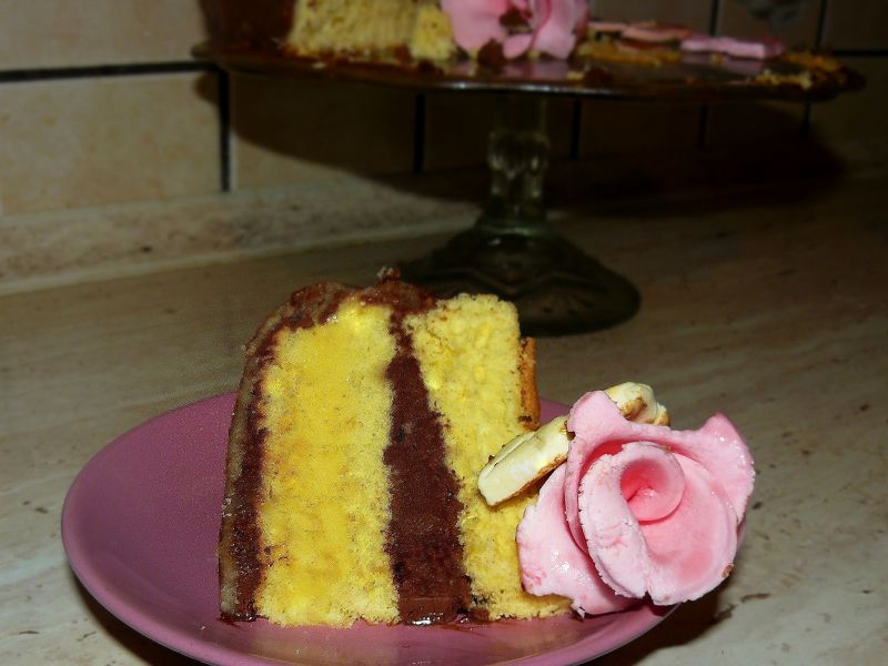 Tort Urodzinowy o smaku MANGO- CZEKOLADA Tort Urodzinowy o smaku MANGO- CZEKOLADA