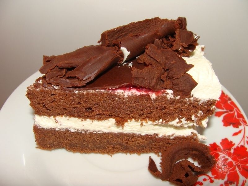  Tort wiśniowo - śmietanowy