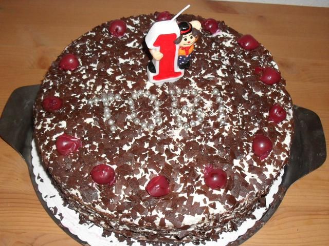 Tort wisniowy bez pieczenia :)