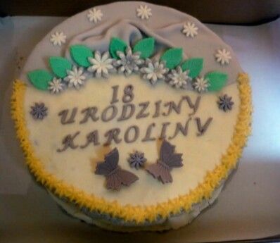 Tort z czarną porzeczką  Tort z czarną porzeczką
