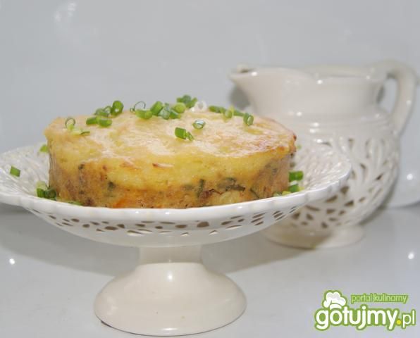 Tort z kotletów mielonych i puree : Tort z kotletów mielonych i puree :