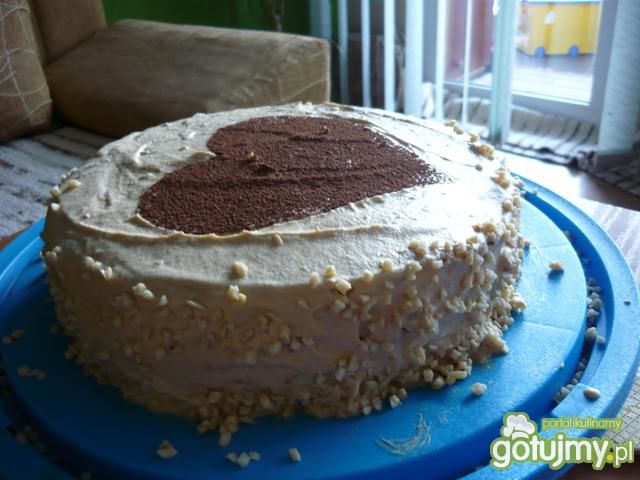 Tort z kremem maślanym i dżemem Tort z kremem maślanym i dżemem