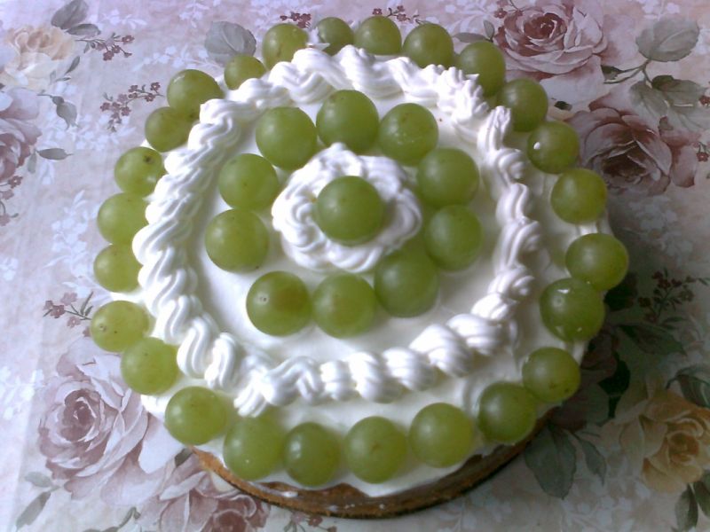 Tort z mascarpone i musem brzoskwiniowym Tort z mascarpone i musem brzoskwiniowym