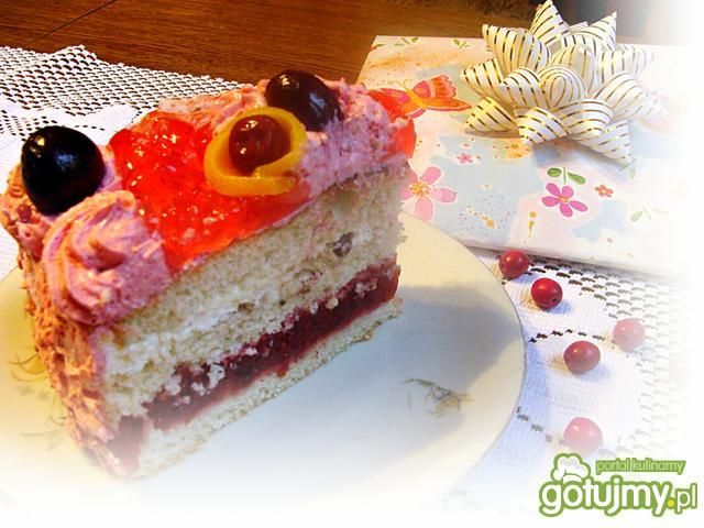 Tort z truskawkami i czekoladą  Tort z truskawkami i czekoladą