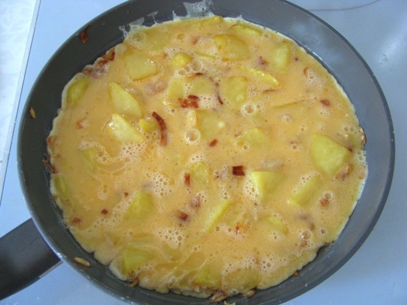 Tortilla de patatas, czyli hiszpański omlet