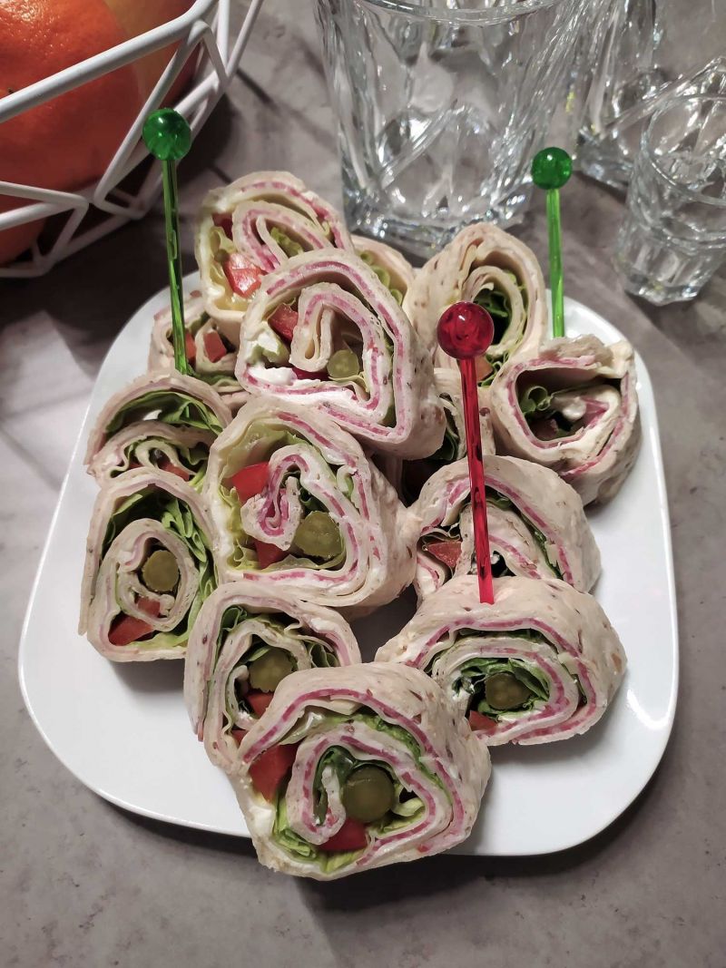 Tortilla imprezowa (roladki)