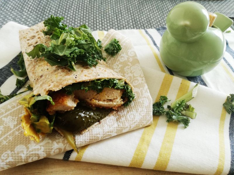 Tortilla pełnoziarnista ze schabowym Tortilla pełnoziarnista ze schabowym