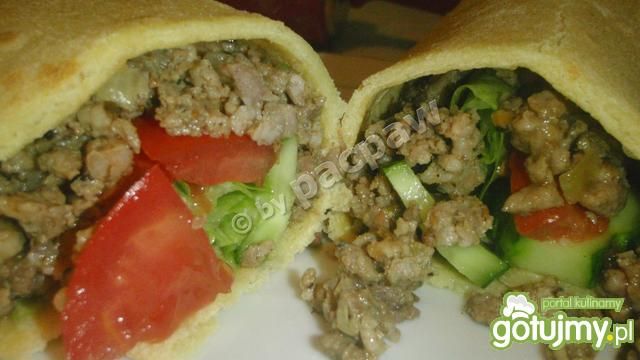 Tortilla z aromatyczną wieprzowiną Tortilla z aromatyczną wieprzowiną