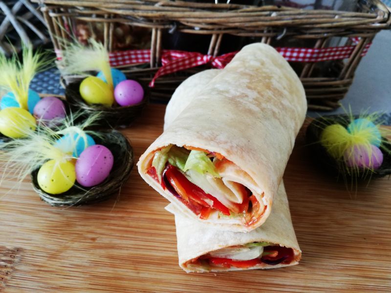 Tortilla z chorizo i papryką czerwoną Tortilla z chorizo i papryką czerwoną