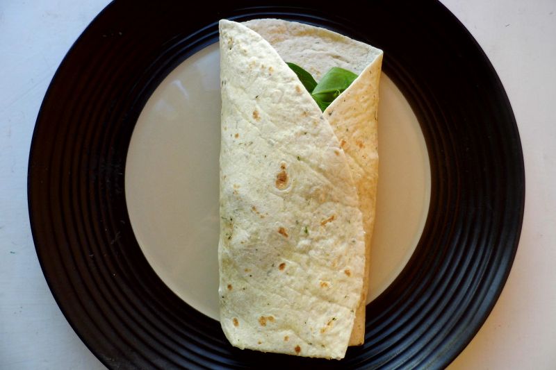 Tortilla z chrupiącym kurczakiem Tortilla z chrupiącym kurczakiem