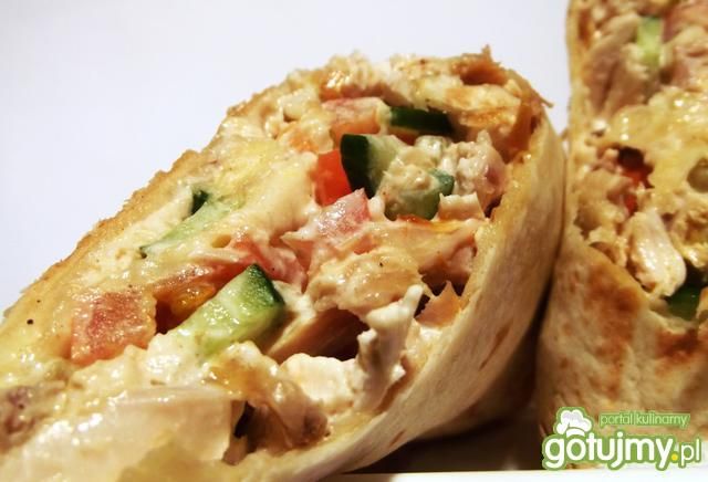 Tortilla z kurczakiem.