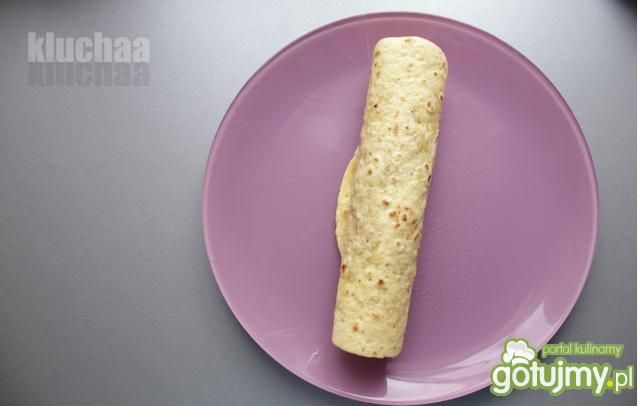 Tortilla z kurczakiem i kiełkami Tortilla z kurczakiem i kiełkami