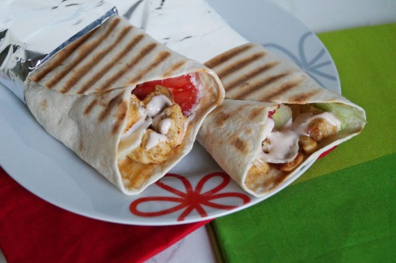 Tortilla z kurczakiem i warzywami Tortilla z kurczakiem i warzywami
