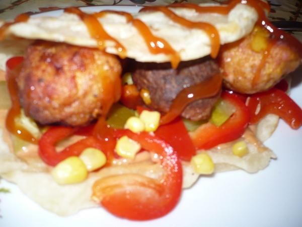 Tortilla z paprykowymi klopsikami Tortilla z paprykowymi klopsikami