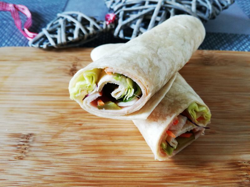 Tortilla z polędwicą i chrzanem Tortilla z polędwicą i chrzanem