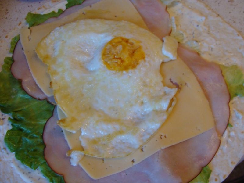 Tortilla z sadzonym jajkiem