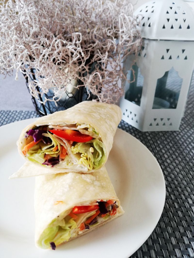 Tortilla z serkiem topionym Tortilla z serkiem topionym