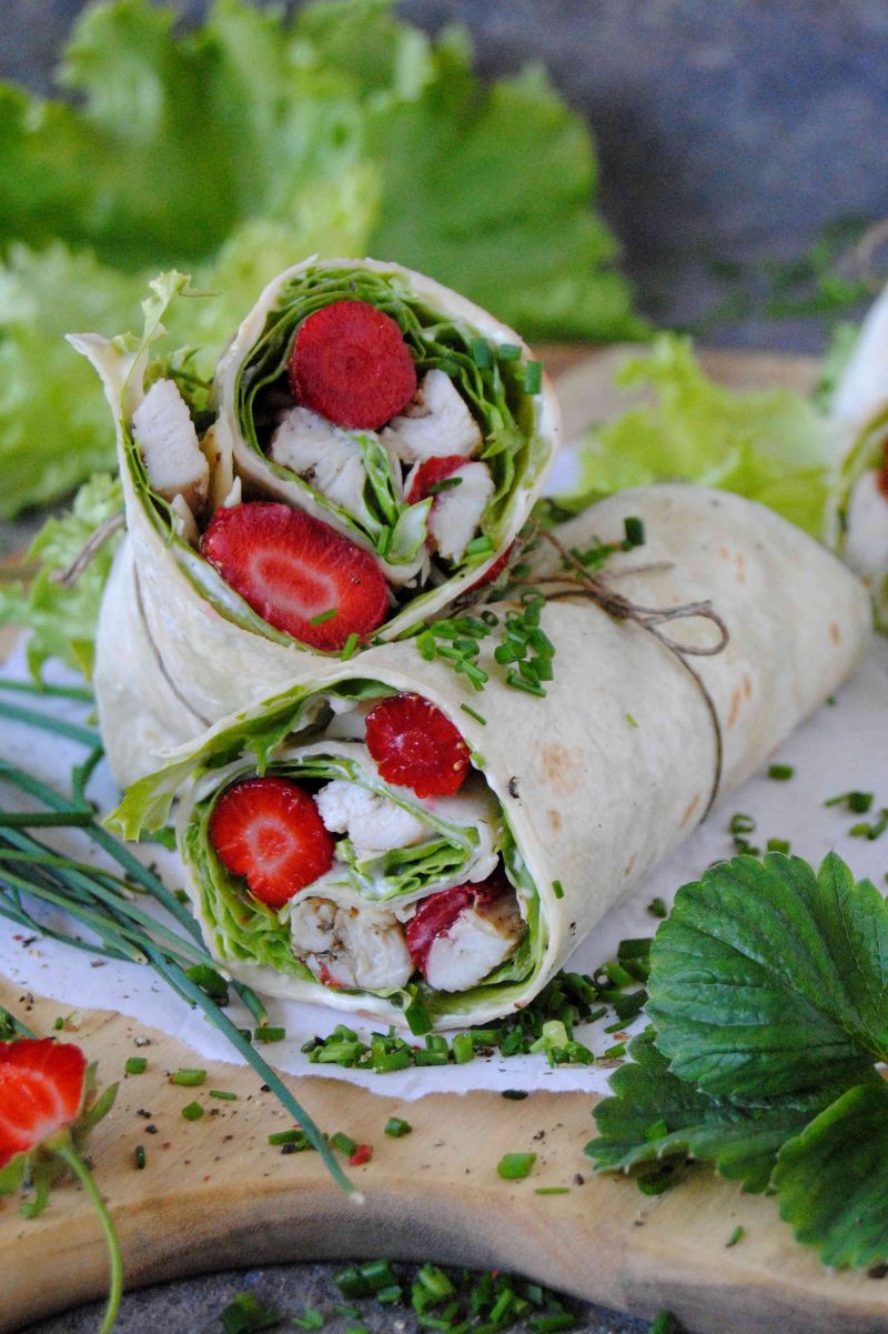 Tortilla z truskawkami Tortilla z truskawkami