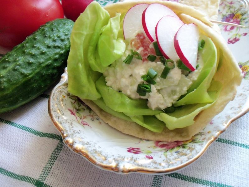 Tortilla z warzywnym twarożkiem Tortilla z warzywnym twarożkiem
