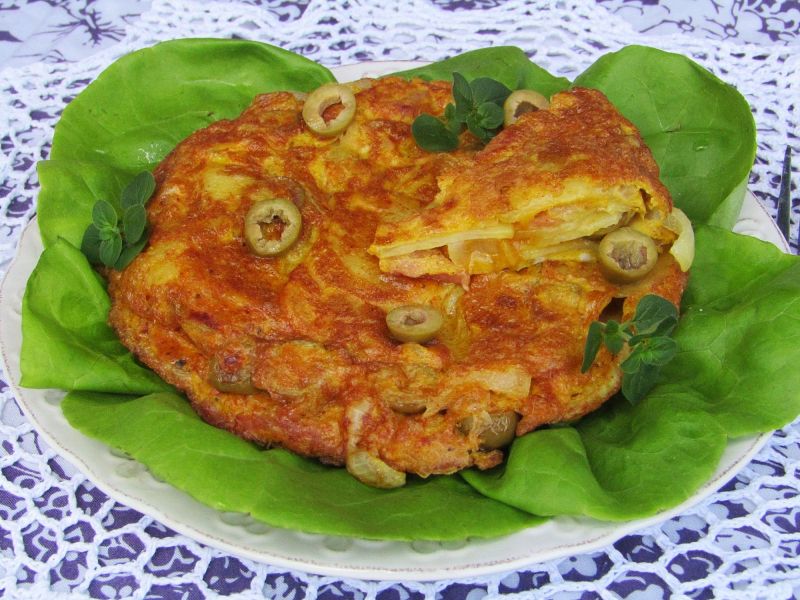 Tortilla ziemniaczana z oliwkami Tortilla ziemniaczana z oliwkami