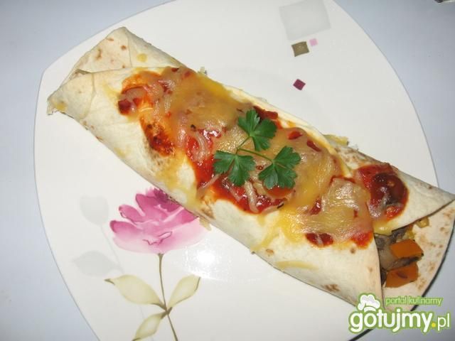 tortille zapiekane z warzywami