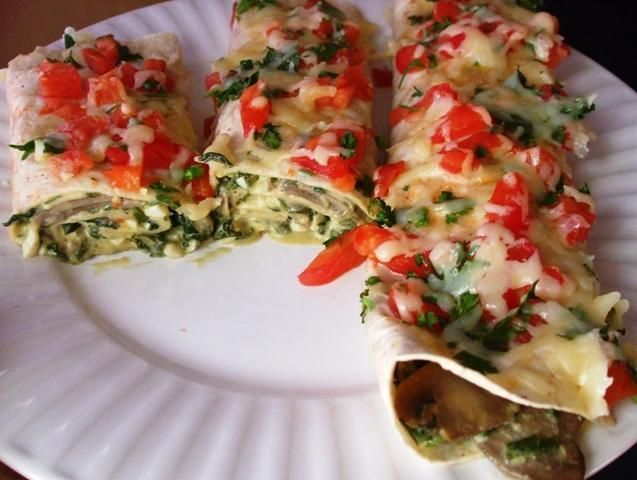 Tortille ze szpinakowym nadzieniem....