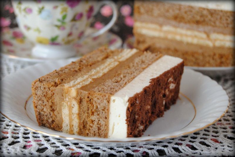 Tortowe ciasto z herbatnikami Tortowe ciasto z herbatnikami