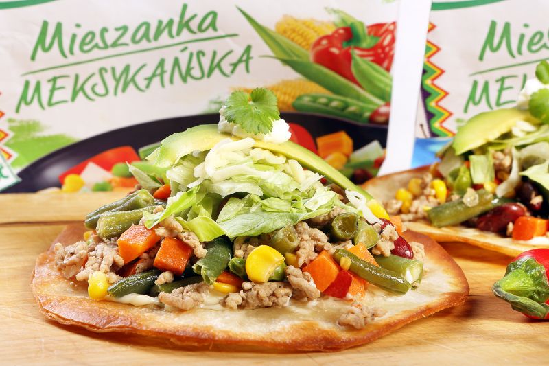 Tostadas de verdura y carne  Tostadas de verdura y carne