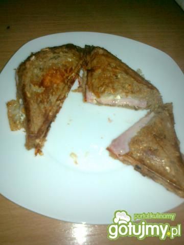 Tosty 7 ziaren z serem Brie Tosty 7 ziaren z serem Brie