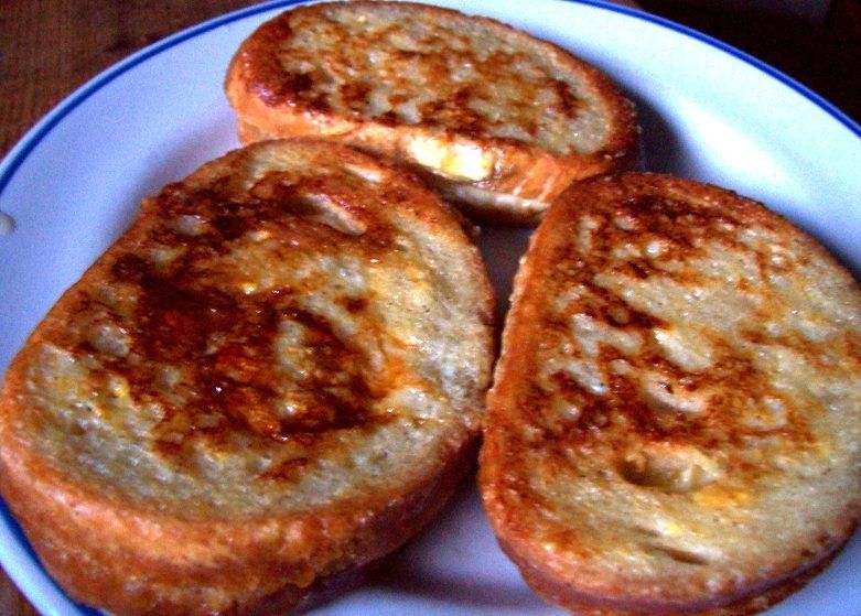 Tosty maczane w mleku