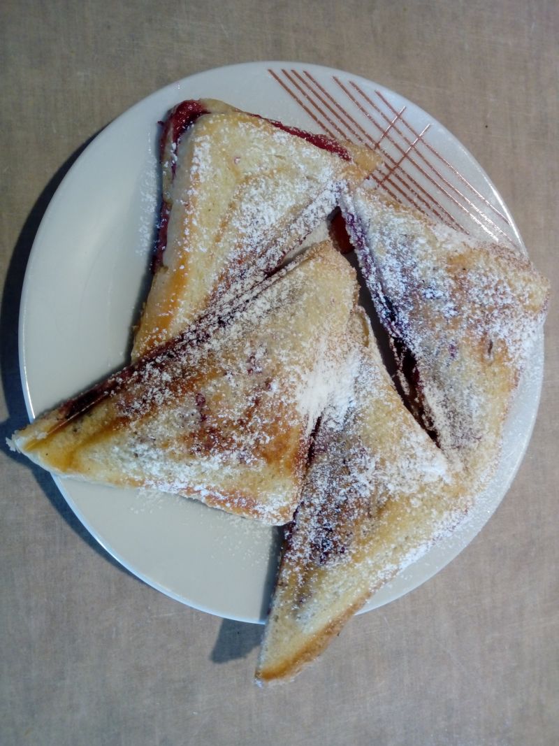 Tosty na słodko Tosty na słodko