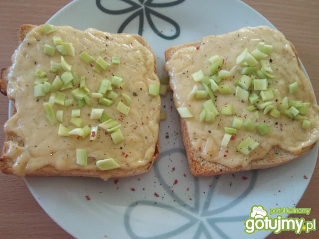 Tosty serowe inaczej Tosty serowe inaczej