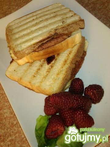 Tosty z mięsem hamburgerowym Tosty z mięsem hamburgerowym