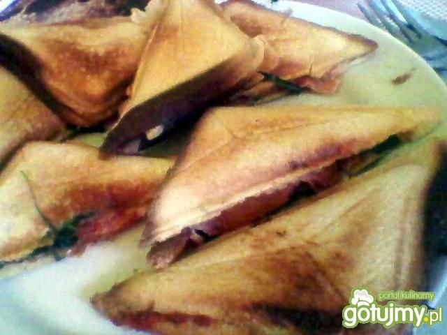 tosty z szynką szwarcwaldzką