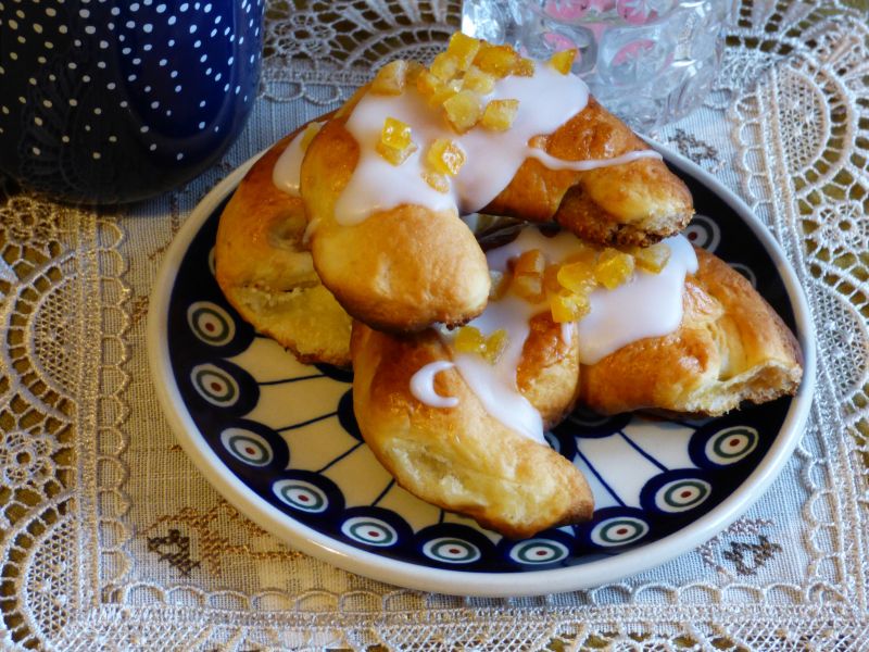 Tradycjne rogaliki orzechowe