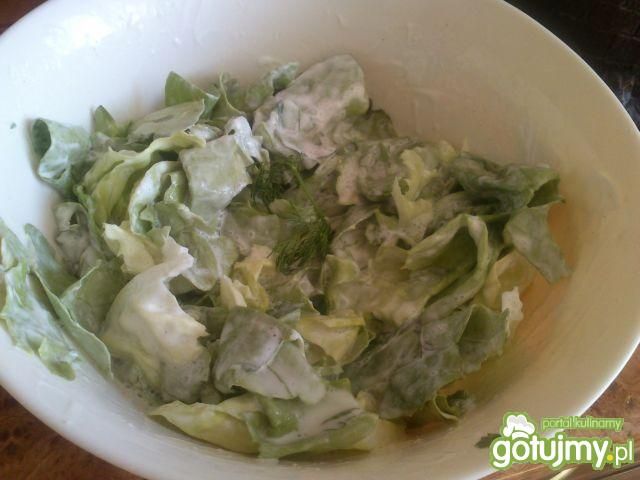 Tradycyjna sałata ze śmietaną od Mariel Tradycyjna sałata ze śmietaną od Mariel