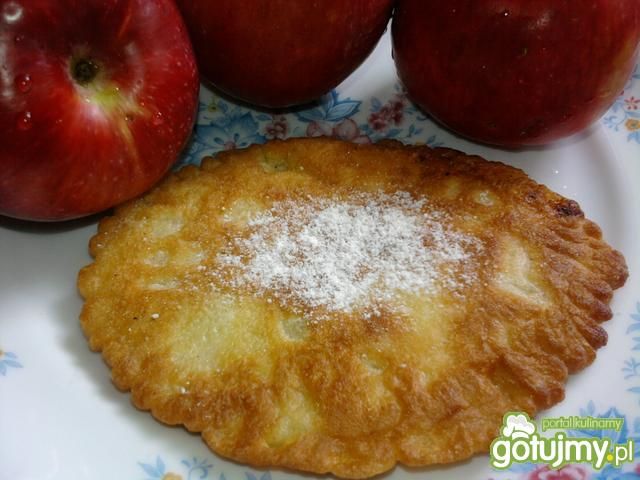 Tradycyjne racuchy jabłkowe