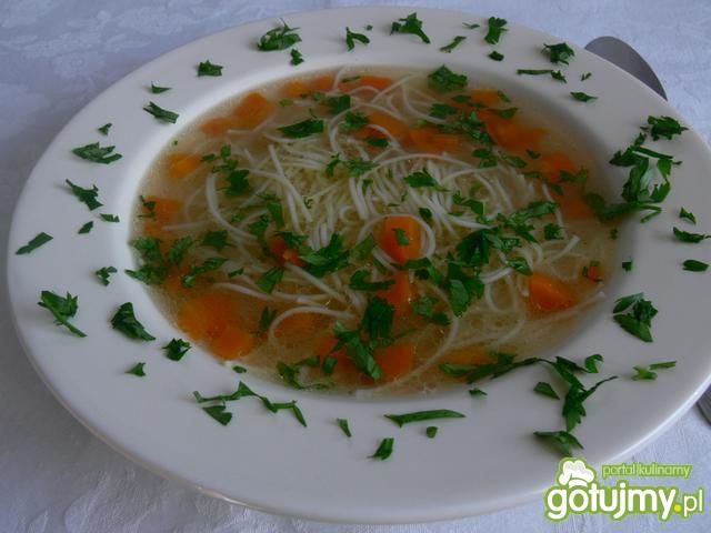 Tradycyjny niedzielny rosół