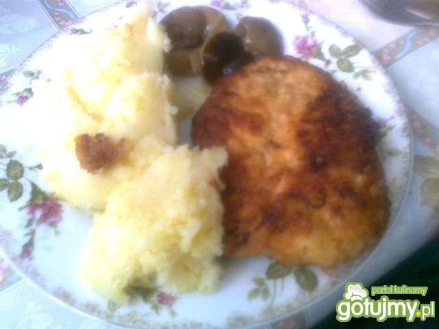 Tradycyjny obiadek- kotlet z dodatkami Tradycyjny obiadek- kotlet z dodatkami