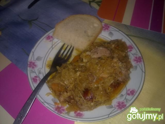 Tradycyjny Polski bigos Tradycyjny Polski bigos