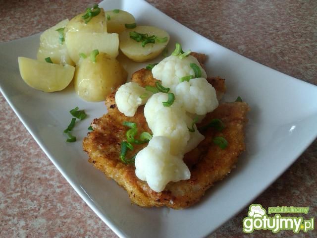 Tradycyjny schab pod kalafiorem