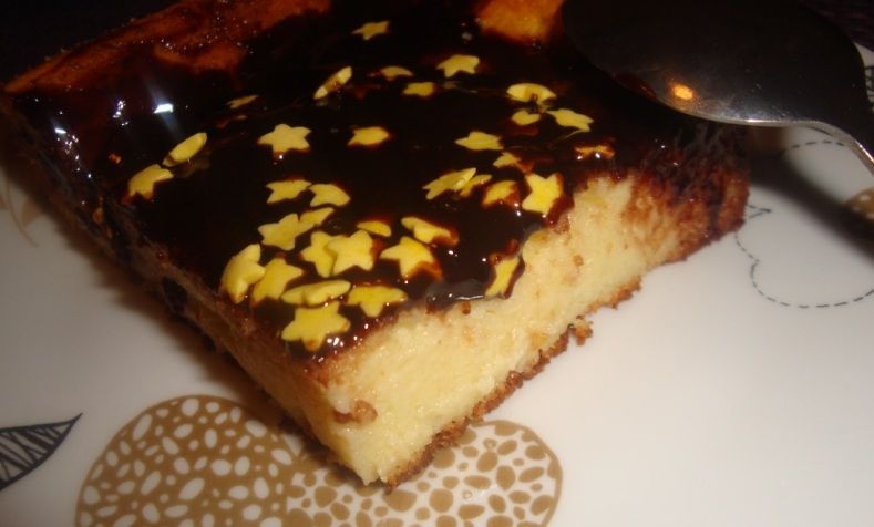 Tradycyjny sernik z nutką cytryny