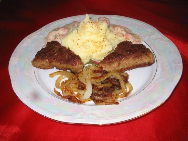 Trojkaciki z miesa mielonego Trojkaciki z miesa mielonego