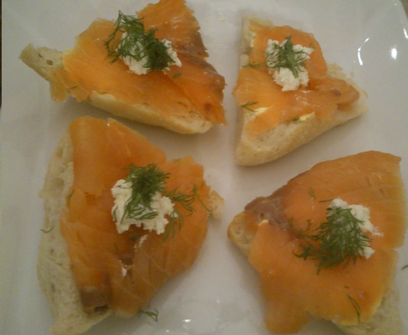 Trójkąty z ciabatty z łososiem