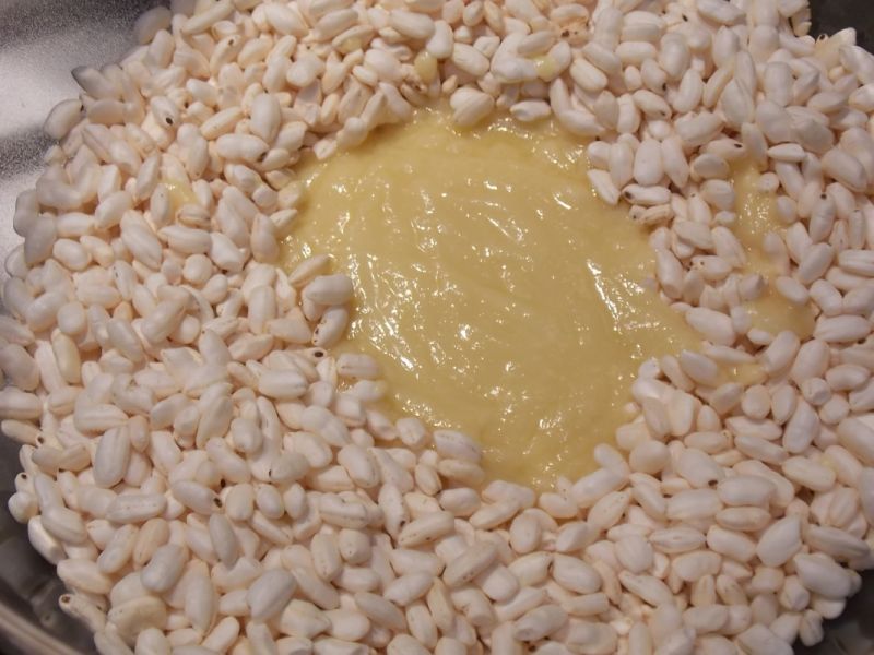 Trójkolorowy ryż preparowany